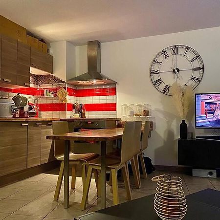 Joli T2 Dans Annecy Apartamento Exterior foto